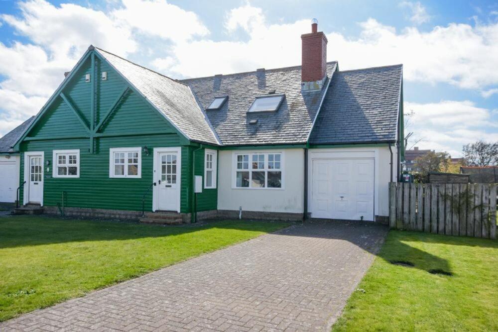 Armstrong Cottages No22 Bamburgh Exterior photo